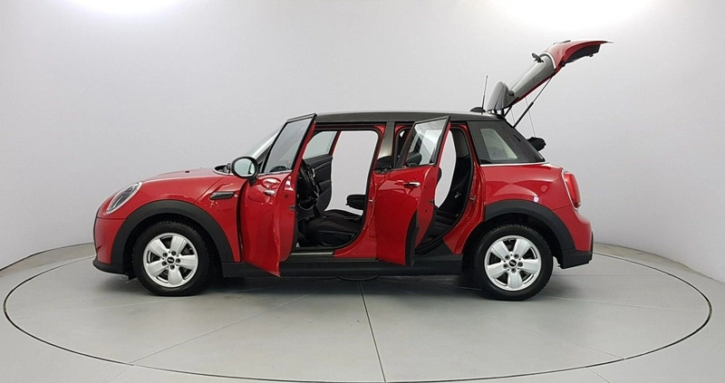 MINI Cooper cena 85900 przebieg: 31000, rok produkcji 2022 z Międzyzdroje małe 596